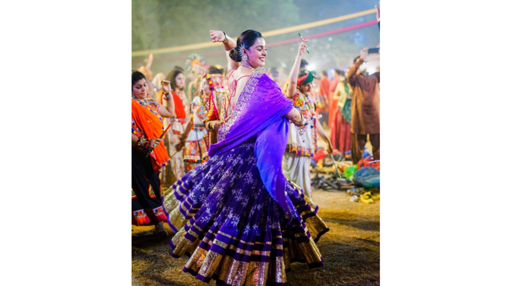 Garba dance significance during Navratri